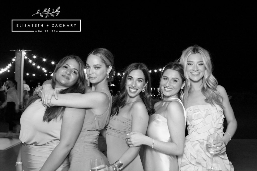 onephotobooth_brand booth wedding reverse glambooth