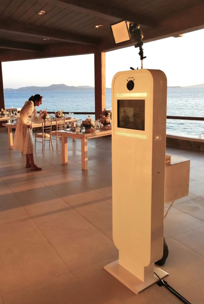 onephotobooth_brand booth wedding set up sunset