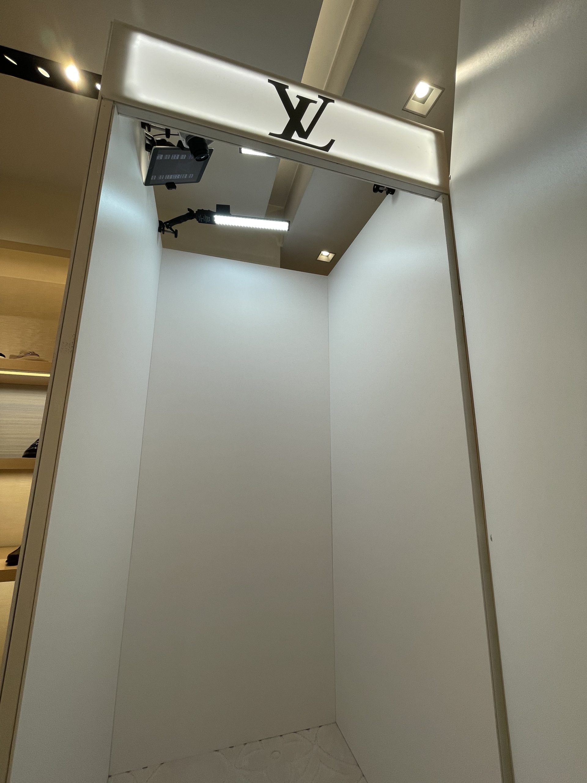 high-angle detail_onephotobooth