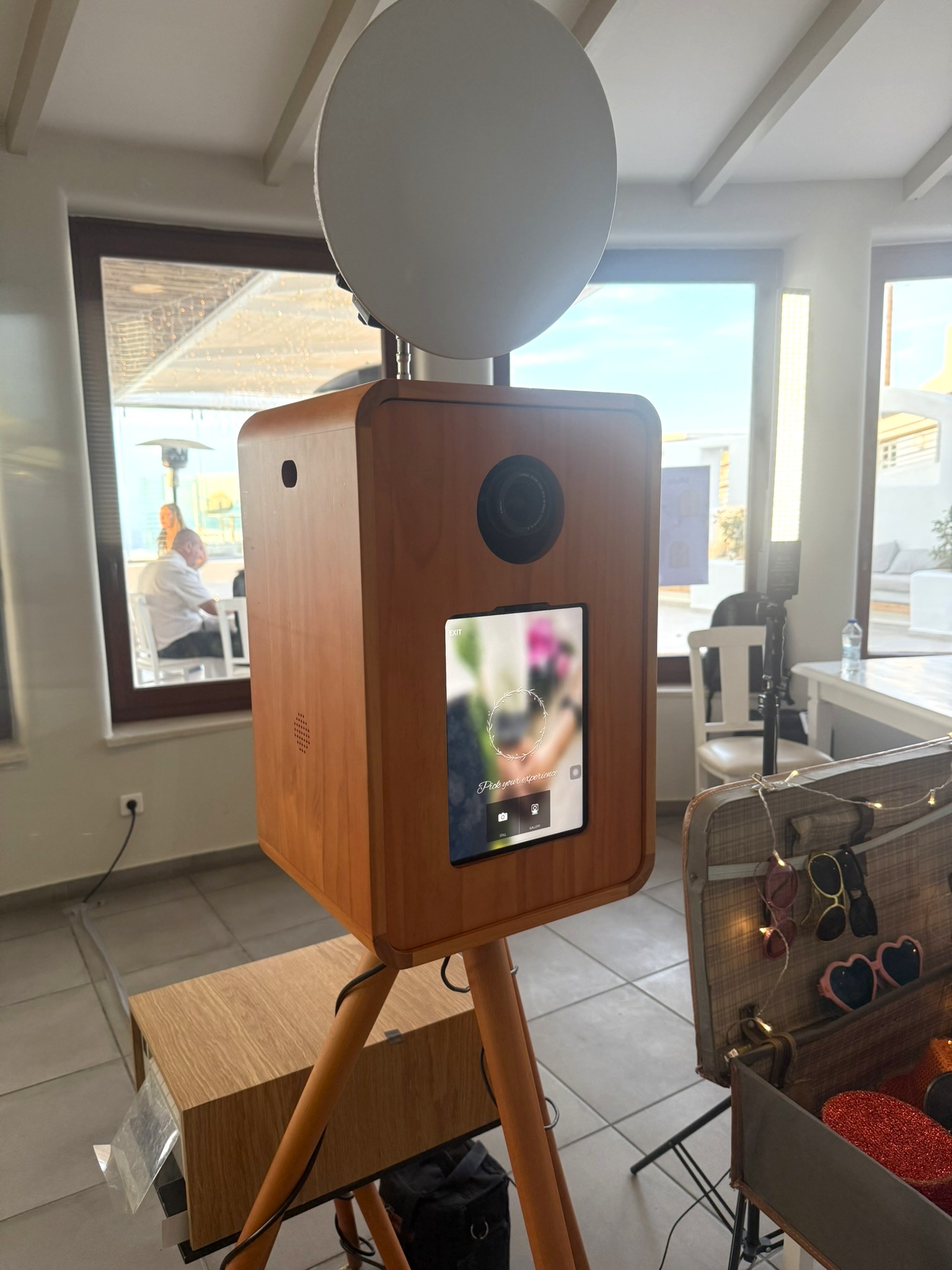 vintage booth wedding set up_onephotobooth