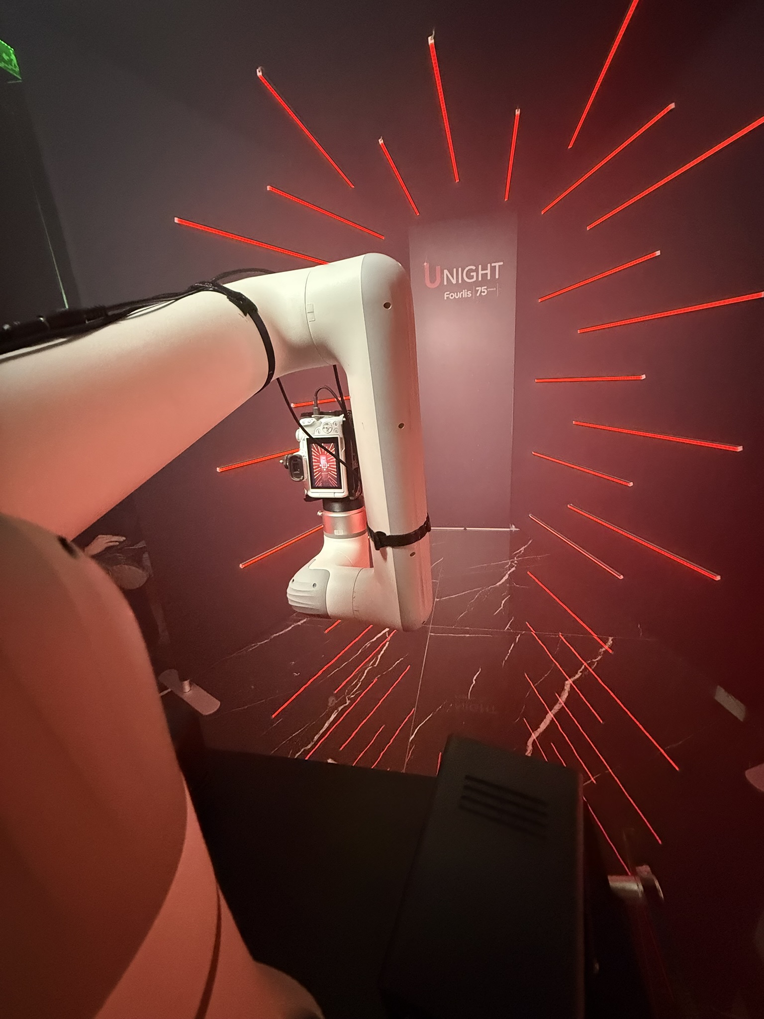 glambot led tunel detail_onephotobooth