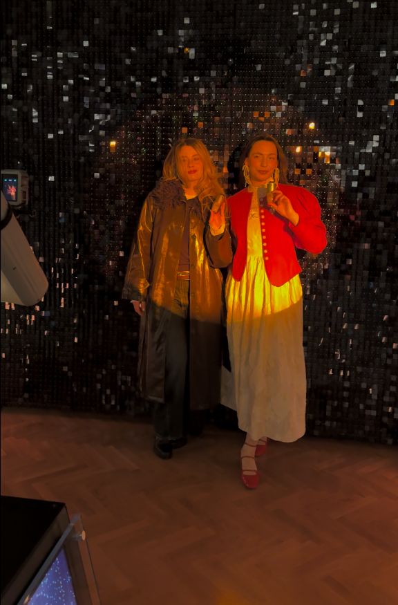 glambot clarins notos women photo_onephotobooth