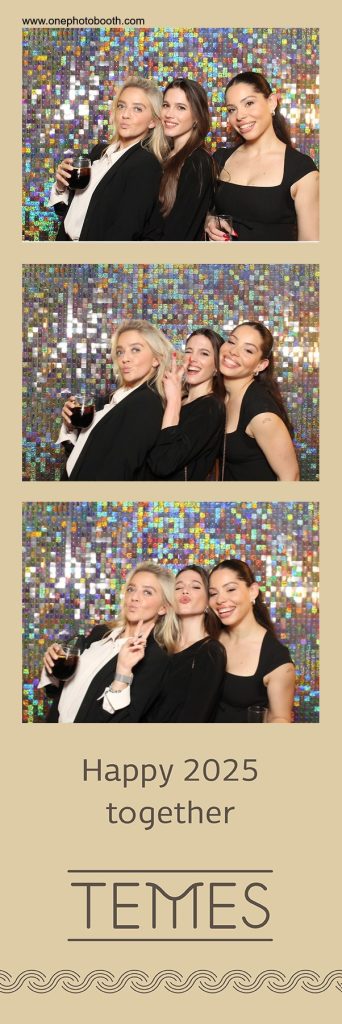 onephotobooth_corporate beige strip template vintage booth oak-wood