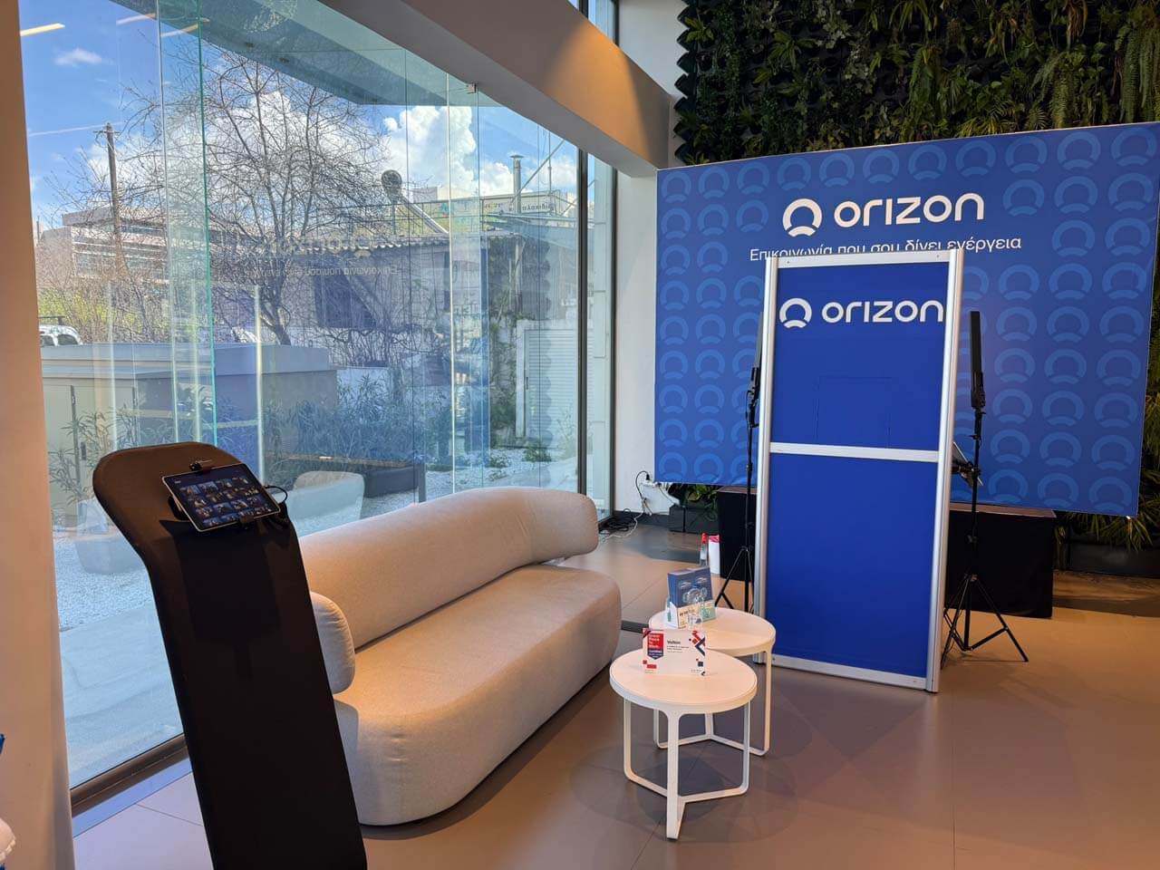 Scribble booth Orizon set up_onephotobooth