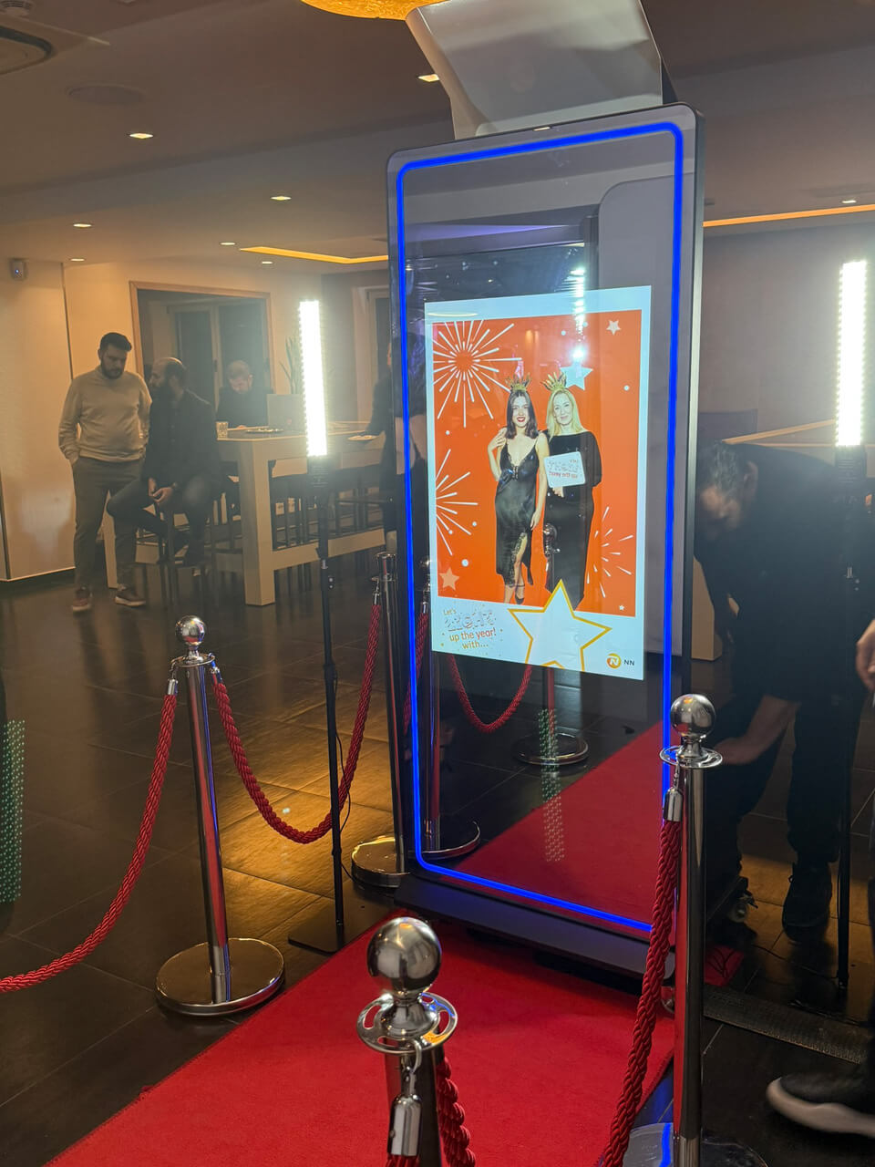 Tower mirror NN hellas set up_onephotobooth